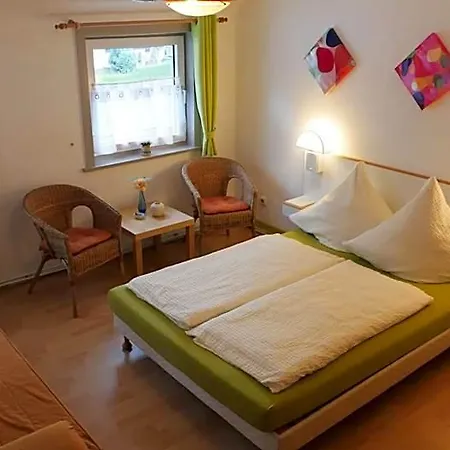 Zur Post Hotel *